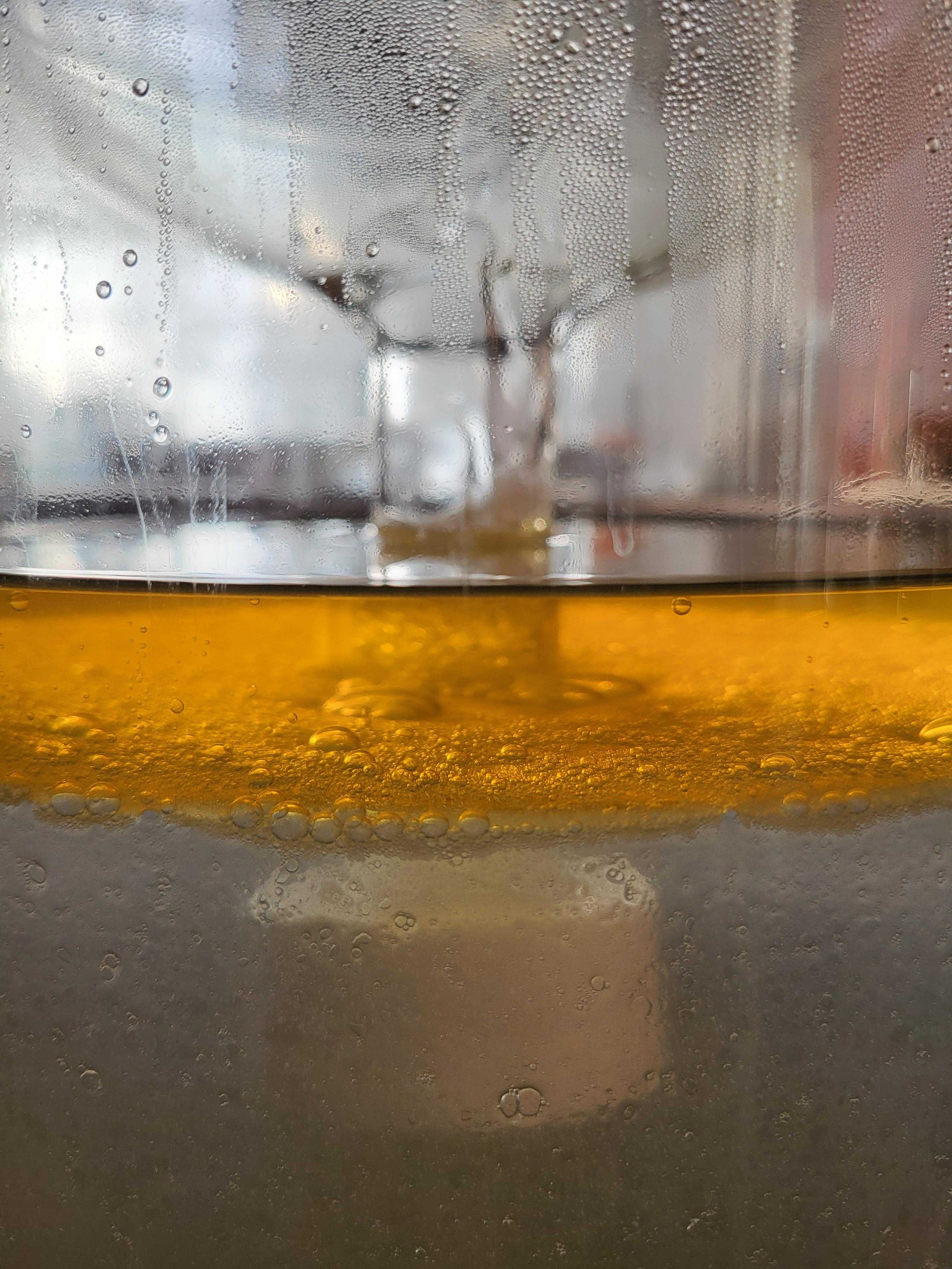La distillazione di Verbena del limone di Tarn